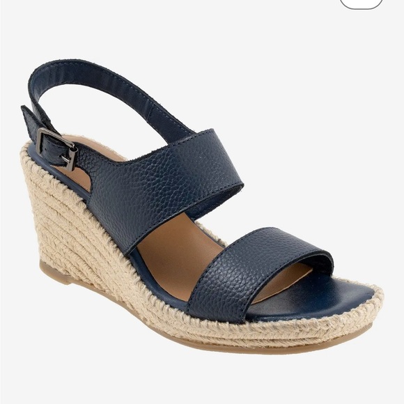 Women's Softwalk Navy Hartly Wedge Sandals SZ 8 NEW - Picture 1 of 3